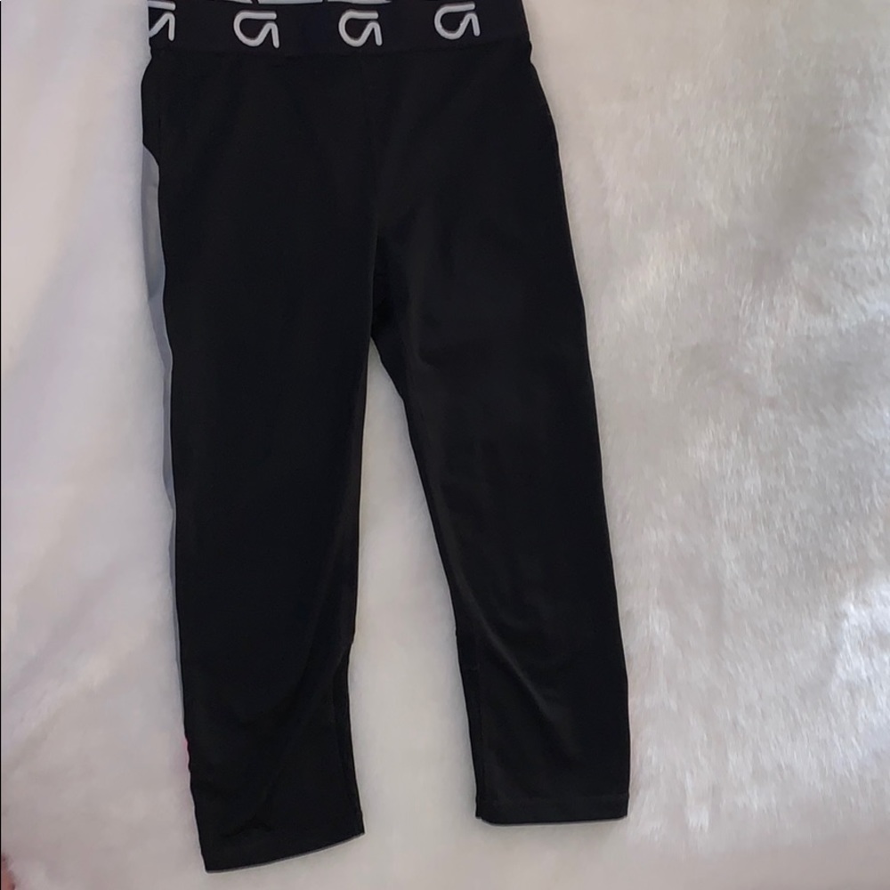 GapFit Black Cropped Workout Leggings